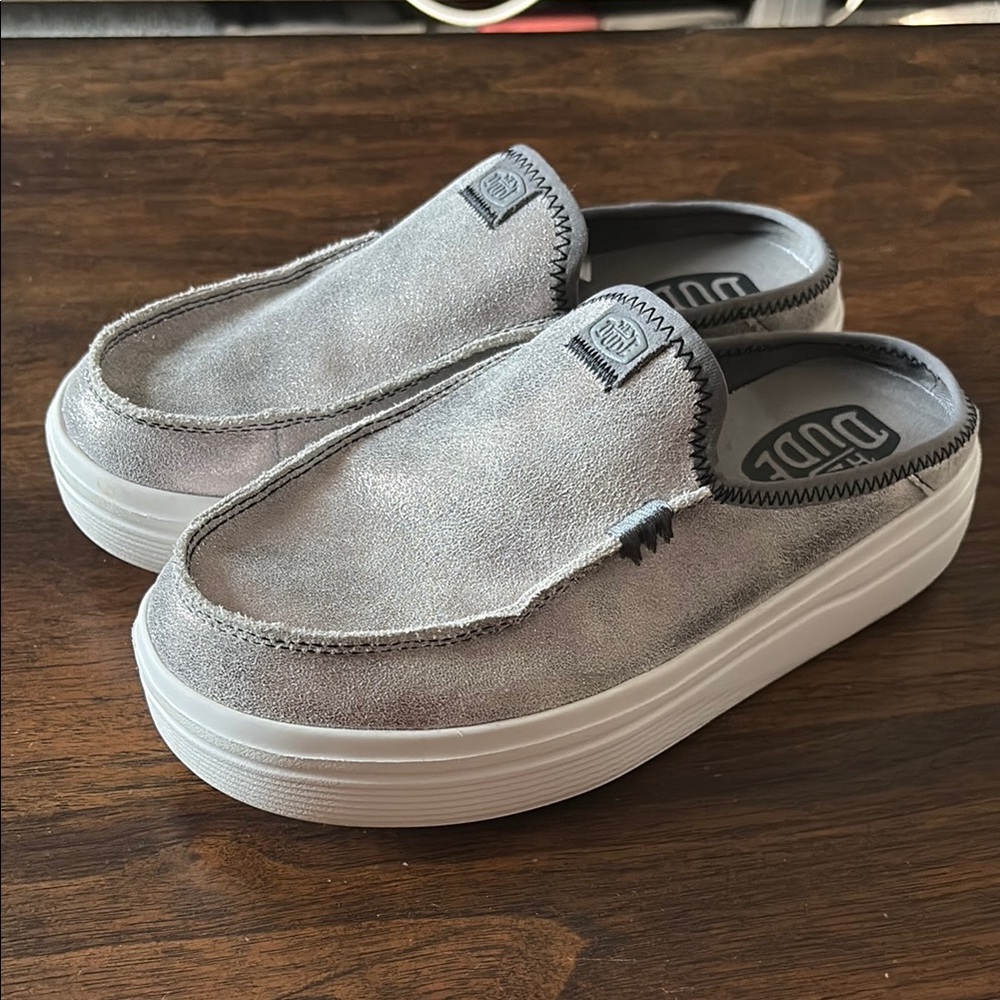 Women’s Hey Dude Austin Lift Classic in Metallic Charcoal Sz 8